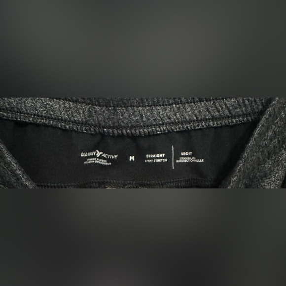 Old Navy Active Men's Dynamic Fleece 4-Way Stretch- Size Medium - Picture 3 of 5